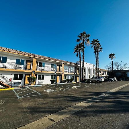 Casa Blanca Express & Suites Cypress Buena Park - Anaheim Area Екстер'єр фото