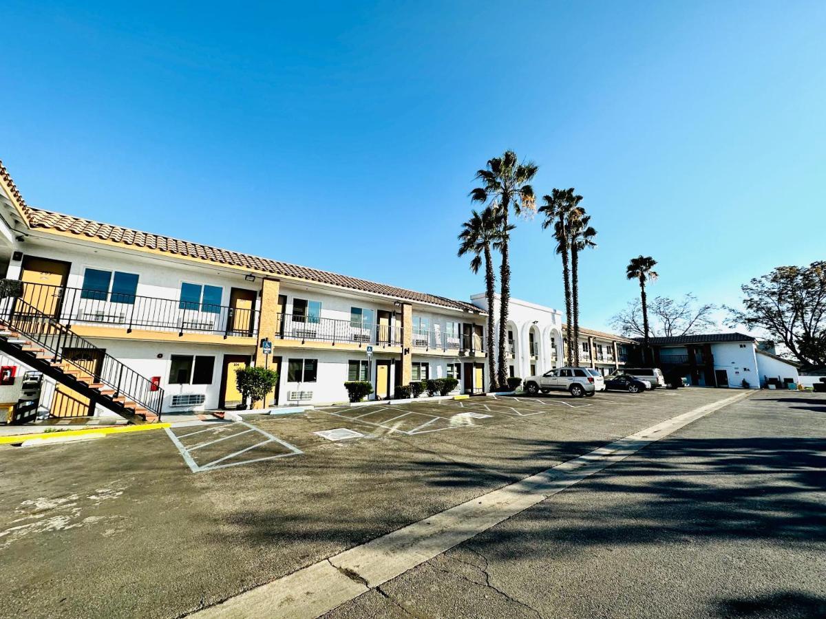 Casa Blanca Express & Suites Cypress Buena Park - Anaheim Area Екстер'єр фото